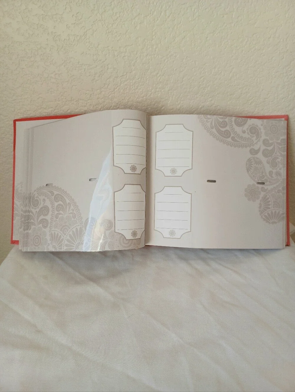 3/$25 SALE Cynthia Rowley Photo Album 50 Pgs Holds 200 4x6 Photos